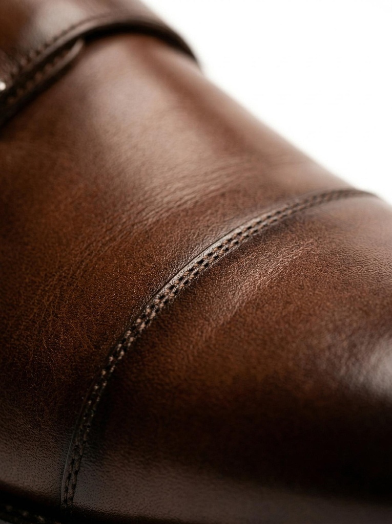 OPUS-Shoe Material & Stitching