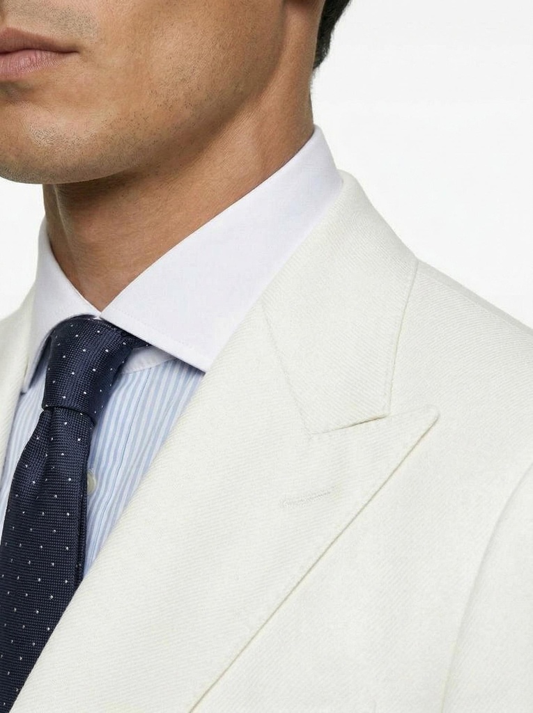 OPUS-Collar Detail