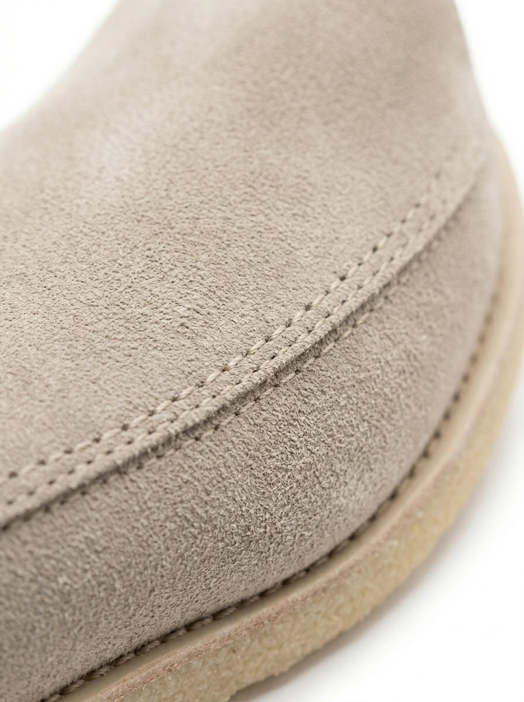 OPUS-Shoe Material & Stitching